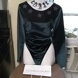 Nwt Victoria secret holiday bodsuit gren velvet lg